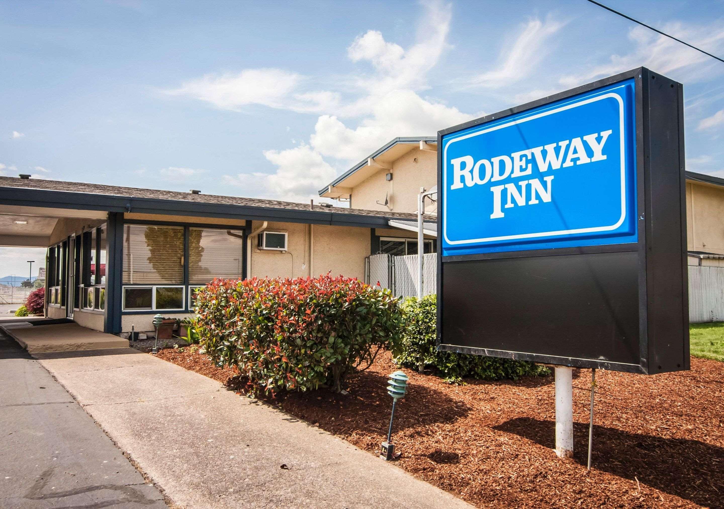 Rodeway Inn Albany Exterior photo
